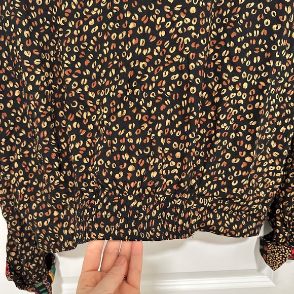 Vintage 2-Piece Set | LA Sport by Lori Ann Skirt and Jacket Set Vibrant Pattern - Picture 6 of 14